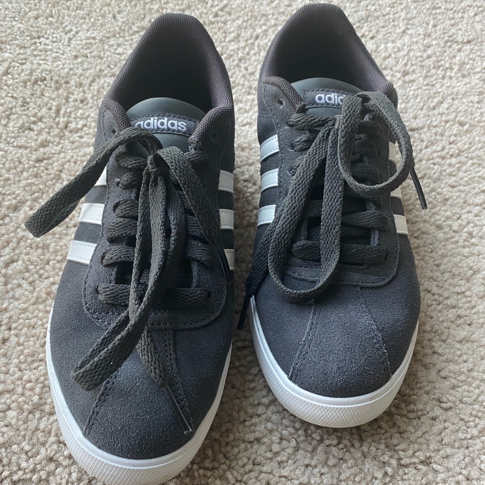 👟Adidas Grey Suede Classic Sneaker👟